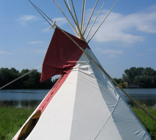 Tipi in Cotswolds
