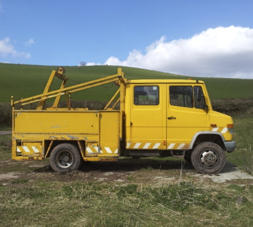 Mercedes 814 4x4 cable carrier. Before.
